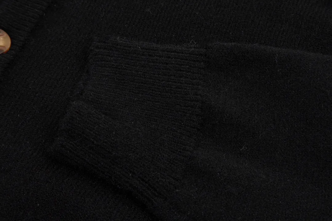 YSL/ ss 23 v Quality !!Classic ! ? Versatile 🉑 ：Black/Gray Size：S M L